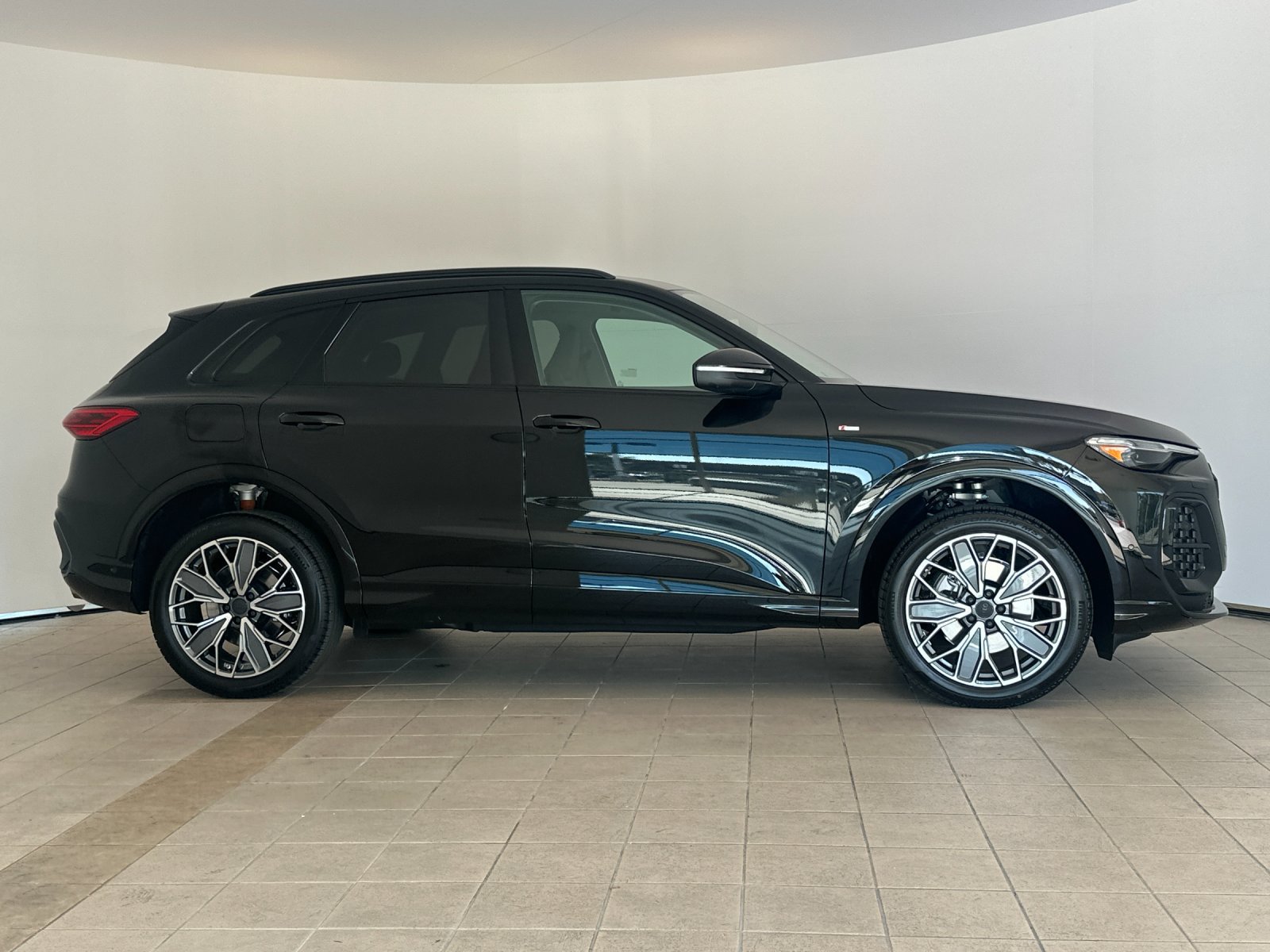 New 2026 Audi Q5 Premium Plus AWD/4WD image 7