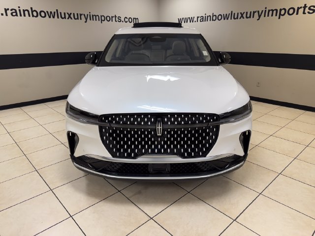 Used 2024 Lincoln Nautilus Premier w/ Equipment Group 102A AWD/4WD image 2