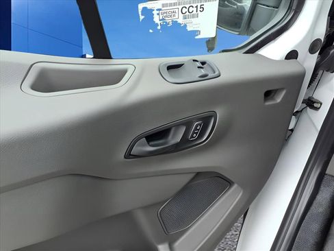 New 2025 Ford Transit 350 148 Low Roof RWD image 17