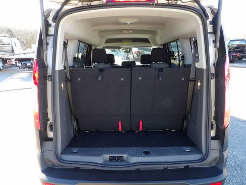 Used 2020 Ford Transit Connect XL image 45