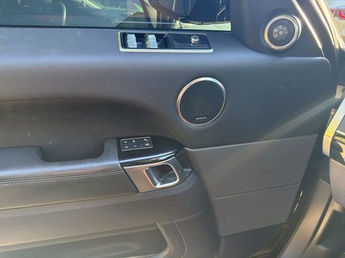 Used 2019 Land Rover Range Rover Sport Supercharged image 14