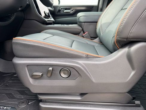 New 2026 GMC Yukon AT4 w/ AT4 Premium Plus Package image 22