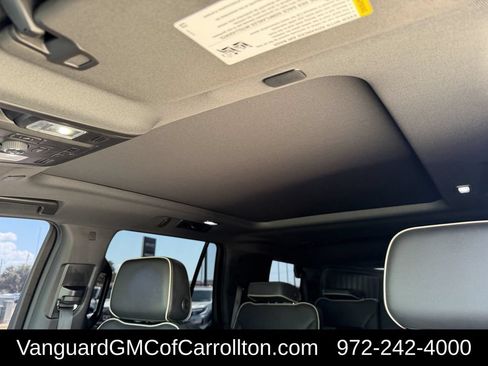 Used 2022 GMC Yukon SLT w/ SLT Premium Package AWD/4WD image 33