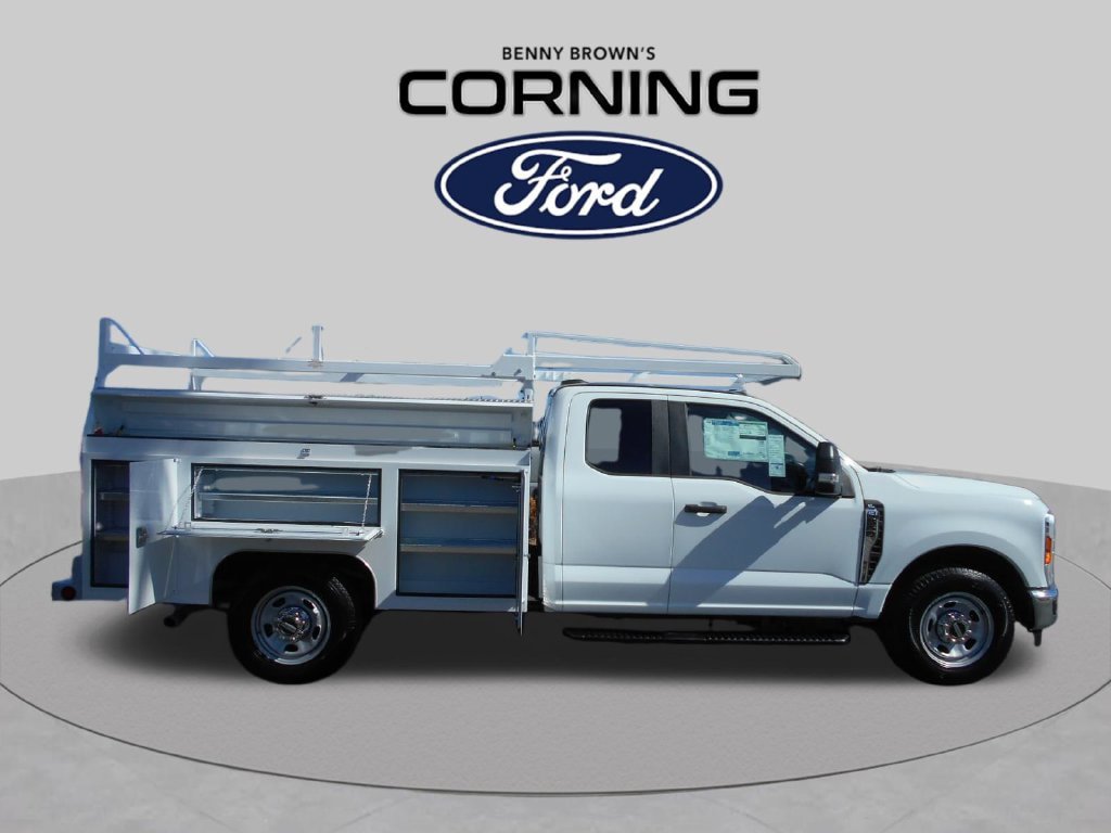 New 2025 Ford F350 XL w/ XL Chrome Package RWD image 3