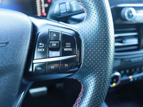 Used 2023 Ford Escape ST-Line image 18