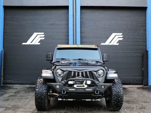 Used 2018 Jeep Wrangler Unlimited Rubicon w/ Dual Top Group image 8
