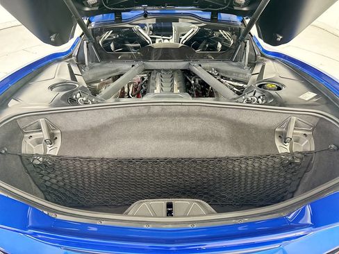 Used 2021 Chevrolet Corvette Stingray Preferred Cpe w/ Z51 Performance Package RWD image 21