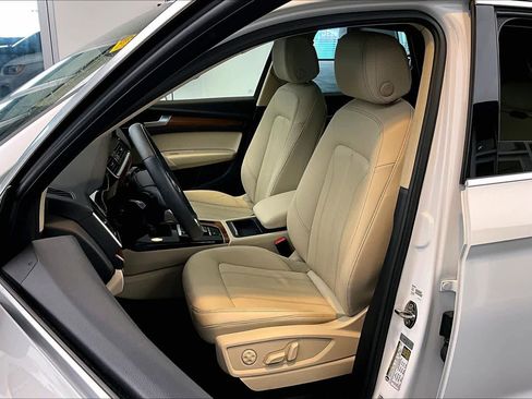 Certified 2022 Audi Q5 2.0T Premium w/ Convenience Package image 7