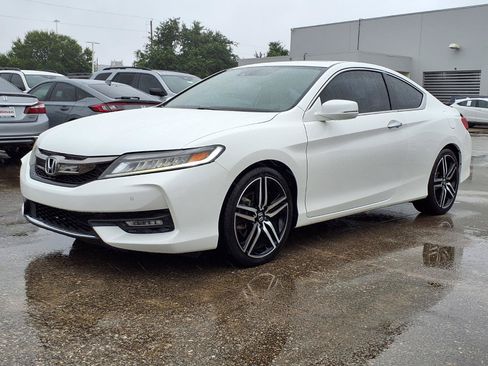 Used 2016 Honda Accord Touring image 22