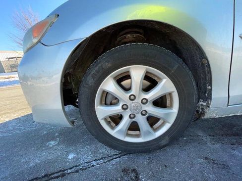 Used 2011 Toyota Camry Base 4dr Sedan 6A image 11