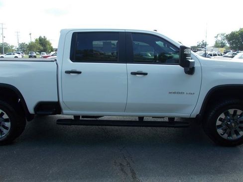 Used 2022 Chevrolet Silverado 2500 Custom w/ Gooseneck/5TH Wheel Package AWD/4WD image 12