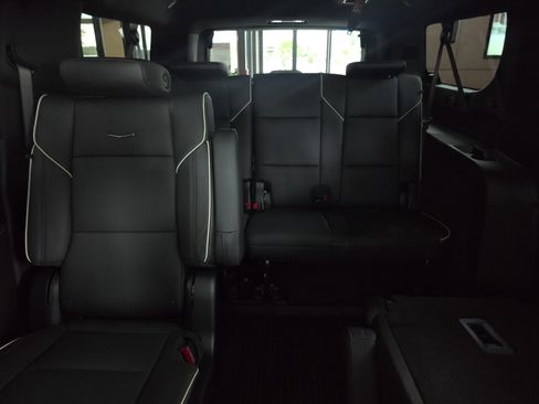 New 2026 Cadillac Escalade ESV Luxury w/ Touring Package RWD image 24