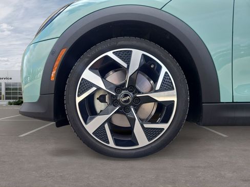 Used 2025 MINI Cooper S FWD image 11