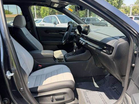 Used 2026 Honda CR-V Sport Touring image 12