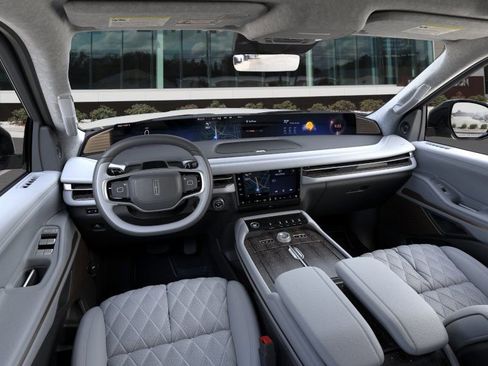 New 2025 Lincoln Navigator L Black Label w/ Black Label Special Edition AWD/4WD image 9