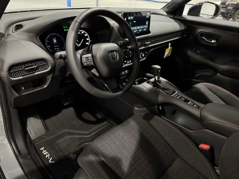 New 2026 Honda HR-V Sport image 9