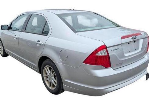 Used 2012 Ford Fusion S FWD image 3