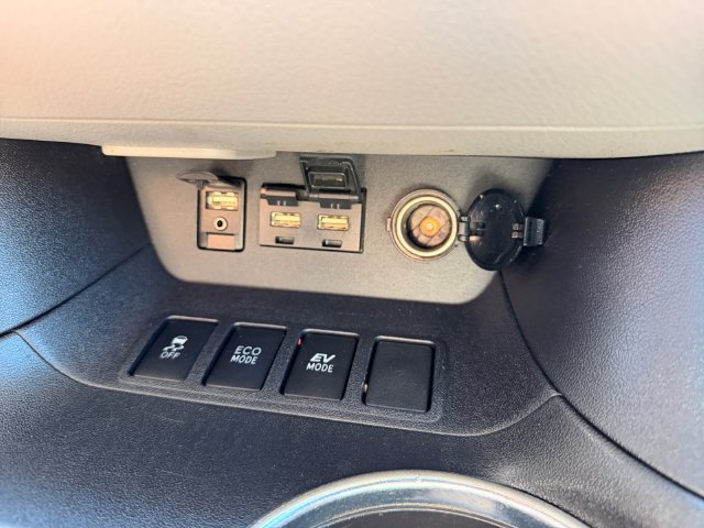 Used 2019 Toyota Highlander Limited Platinum AWD/4WD image 28