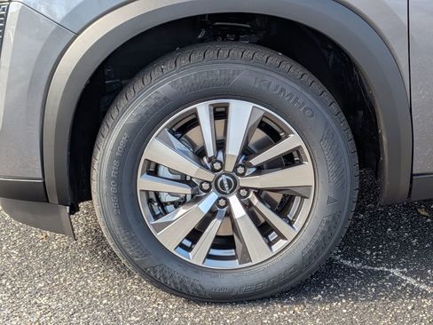 New 2026 Nissan Pathfinder SL image 11