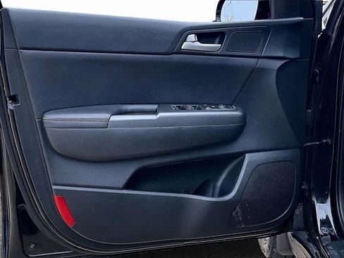 Certified 2022 Kia Sportage Nightfall Edition image 18