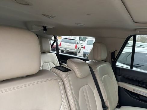 Used 2019 Ford Expedition Max Platinum image 26
