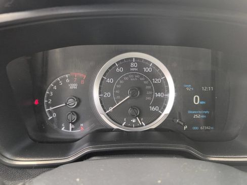 Used 2022 Toyota Corolla LE FWD image 16