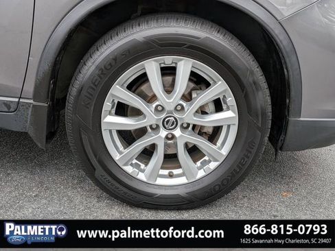 Used 2019 Nissan Rogue S w/ Special Edition Package image 10