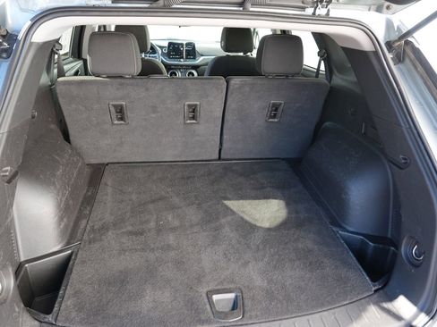 Used 2023 Chevrolet Blazer LT image 28