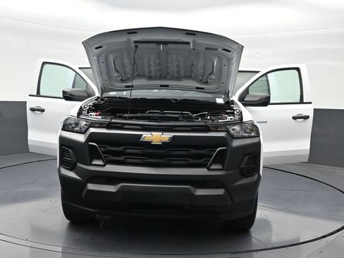 Used 2024 Chevrolet Colorado W/T w/ WT Convenience Package II image 37