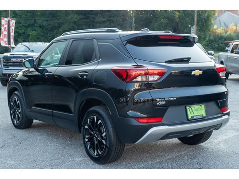Used 2023 Chevrolet TrailBlazer LT FWD image 6
