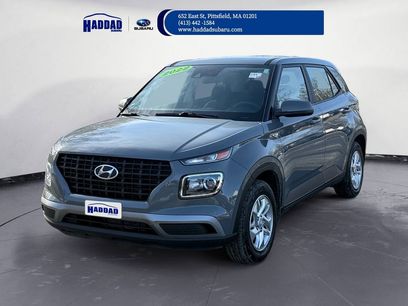 Used 2022 Hyundai Venue SE
