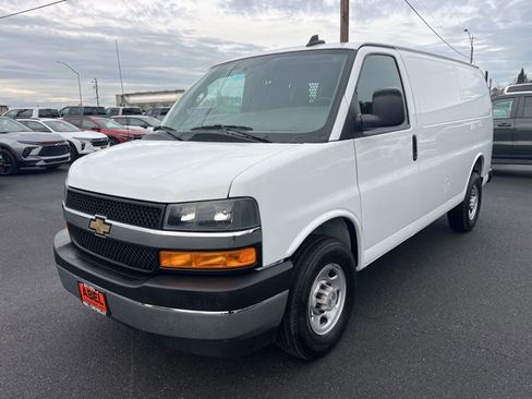 Used 2024 Chevrolet Express 2500 w/ Driver Convenience Package image 13