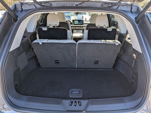 Certified 2025 Lincoln Aviator Reserve image 15