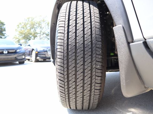 Used 2024 Nissan Kicks SV image 29