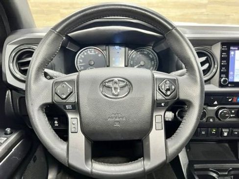 Used 2021 Toyota Tacoma TRD Sport w/ TRD Premium Sport Package AWD/4WD image 12