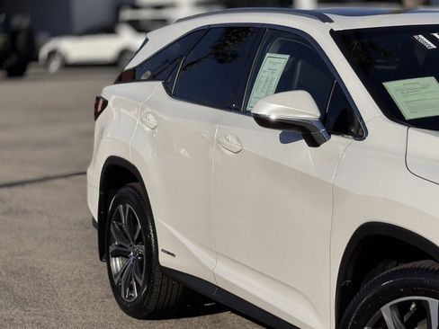 Used 2019 Lexus RX 450hL Premium image 5