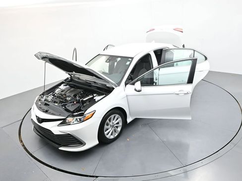 Used 2024 Toyota Camry LE FWD image 37