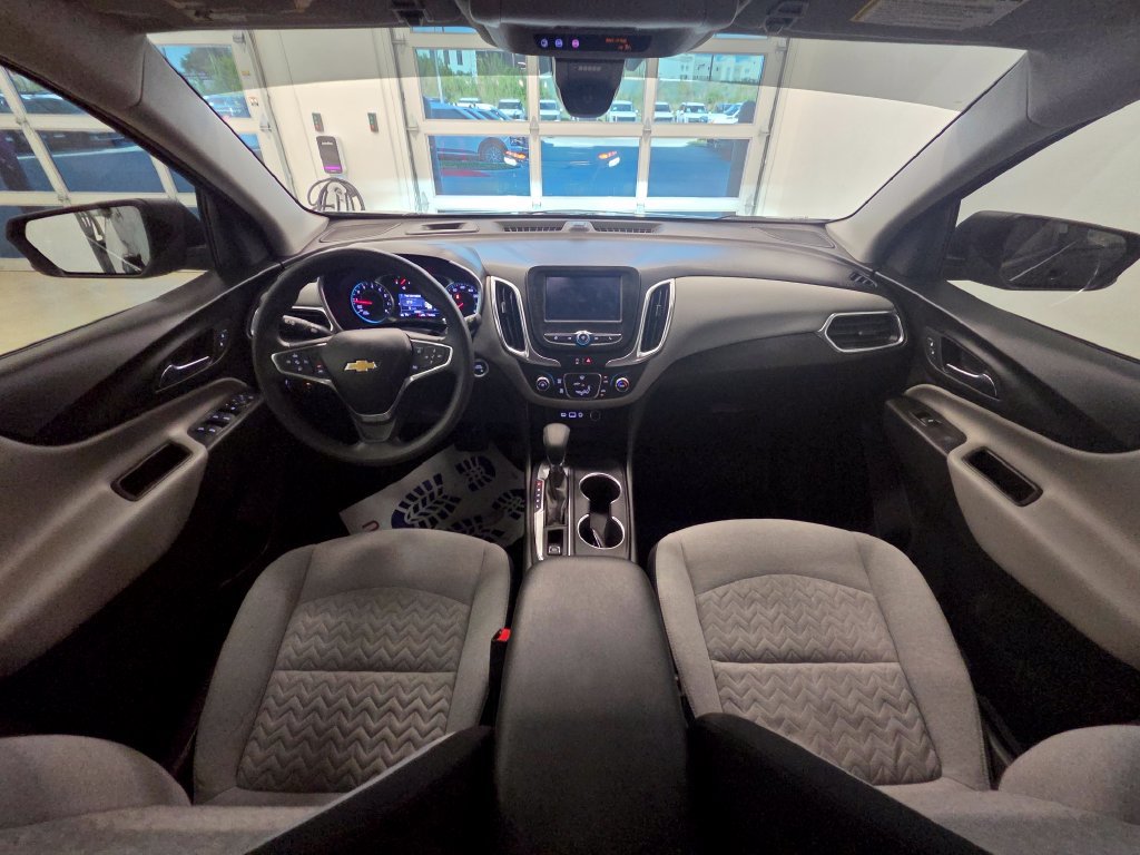 Used 2022 Chevrolet Equinox LS w/ LS Convenience Package FWD image 20