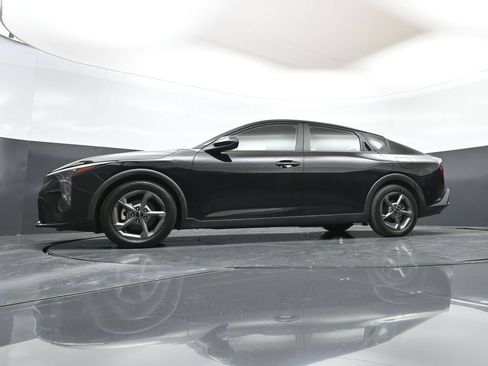 Used 2025 Kia K4 FWD image 38