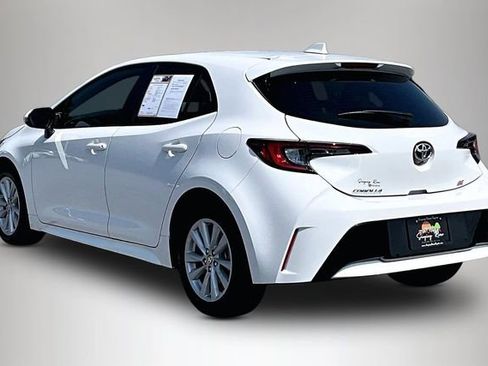 Used 2025 Toyota Corolla SE FWD image 4