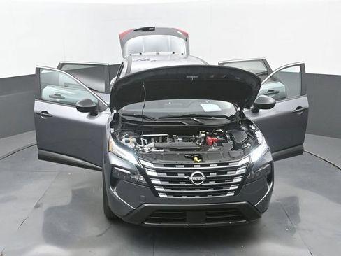 Used 2026 Nissan Rogue S FWD image 33