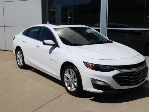 Used 2024 Chevrolet Malibu LT FWD image 8