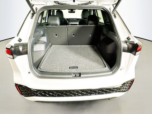 New 2026 Volkswagen Tiguan SE R-Line AWD/4WD image 26