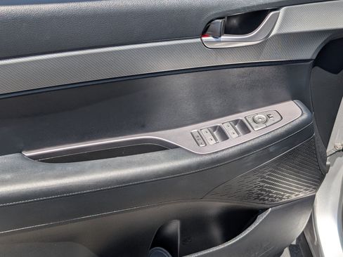 Used 2024 Hyundai Palisade SEL FWD image 16