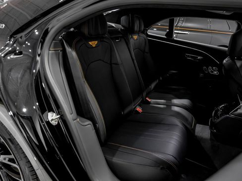 Used 2024 Bentley Flying Spur V8 image 38