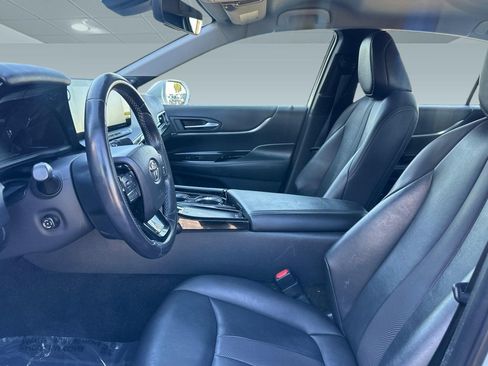 Used 2021 Toyota Mirai w/ Advanced Technology Package RWD image 5