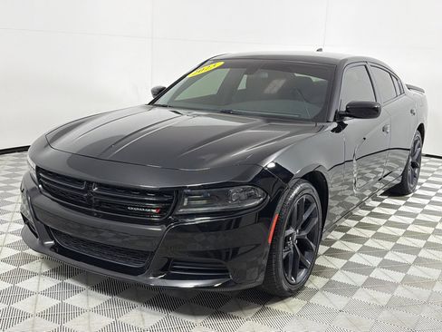 Used 2023 Dodge Charger SXT w/ Blacktop Package image 10