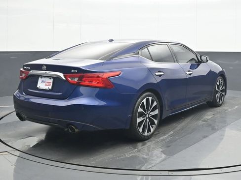 Used 2018 Nissan Maxima SR image 6