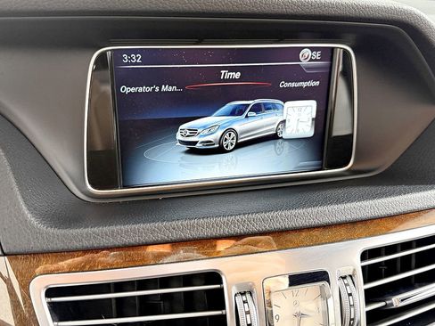 Used 2016 Mercedes-Benz E 350 4MATIC Luxury Wagon image 32