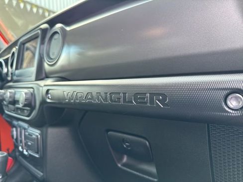 Used 2023 Jeep Wrangler Willys image 15